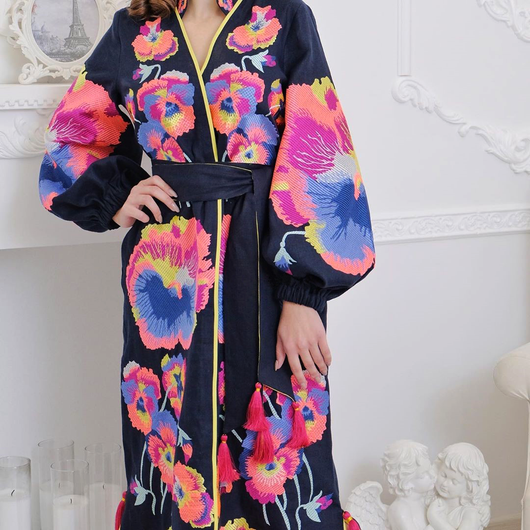Navy blue Kaftan with embroidered pansies